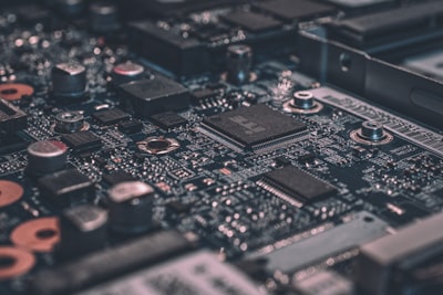 Conception textile et électronique embarquée